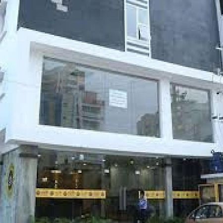 La Riviera Suites Madhapur 海得拉巴 外观 照片