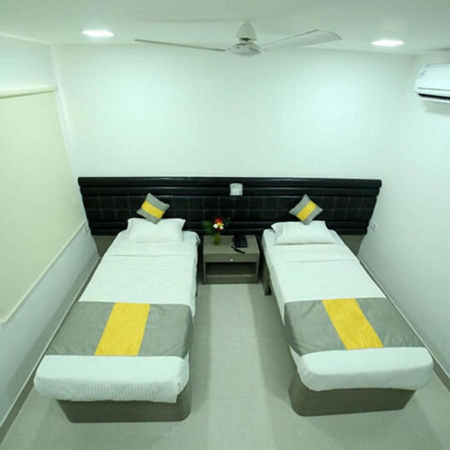 La Riviera Suites Madhapur 海得拉巴 外观 照片