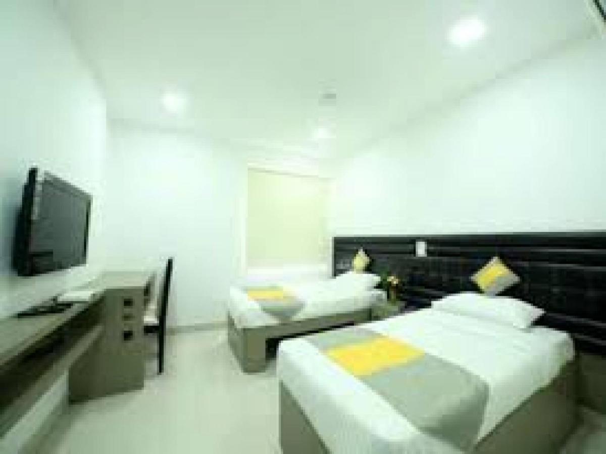 La Riviera Suites Madhapur 海得拉巴 外观 照片
