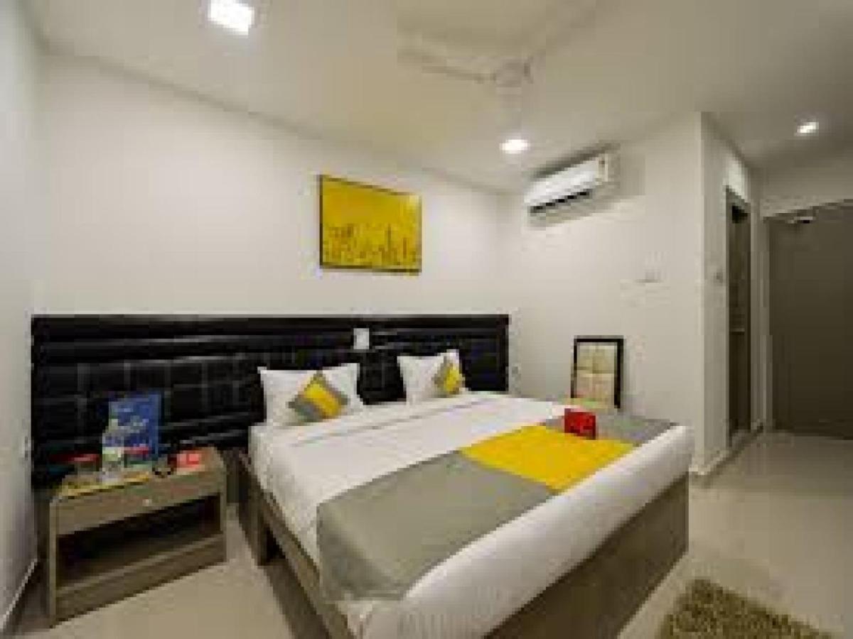 La Riviera Suites Madhapur 海得拉巴 外观 照片